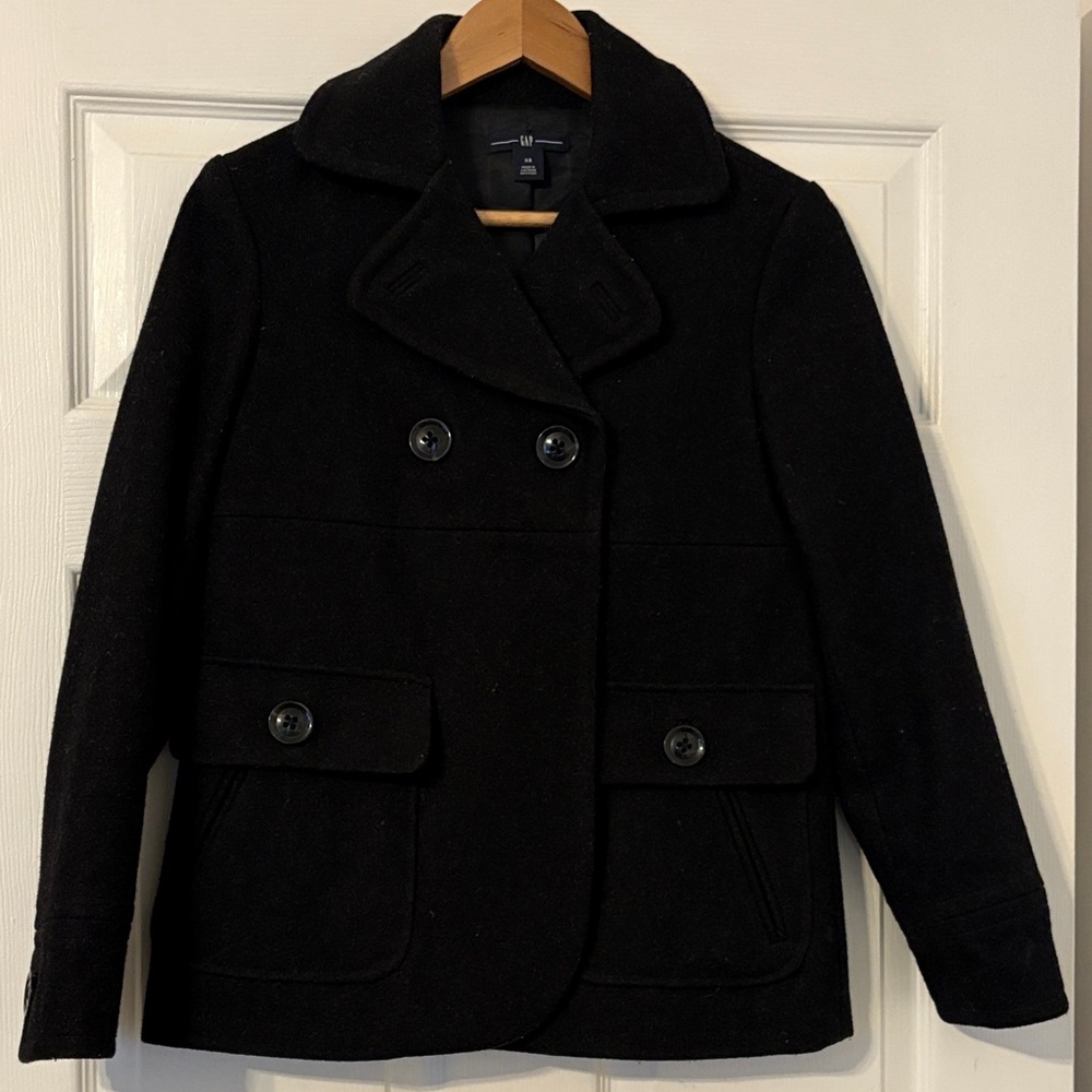 GAP Women's Classic Black Peacoat
